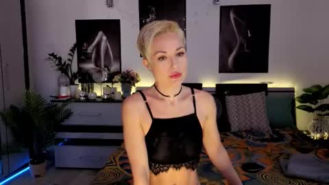 Snapshot of redhotline chatting on 15, 2, 2026 Alex online show from 15, 2, 2026