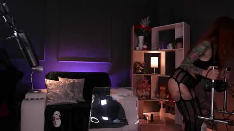 Red Jasmine online show from 26, 11, 2025