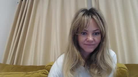 Snapshot of redjessica chatting on 3, 10, 2025 RedJessica online show from 3, 10, 2025