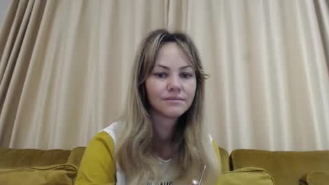 Snapshot of redjessica chatting on 14, 10, 2025 RedJessica online show from 14, 10, 2025