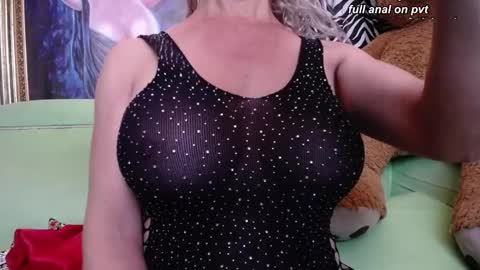 MIA online show from 4, 10, 2025