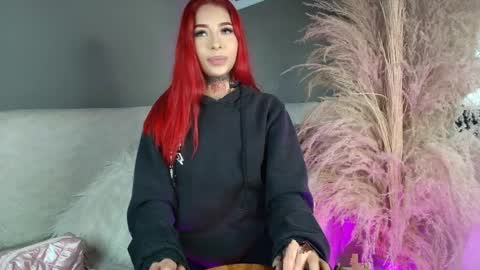 Snapshot of reds_velvet chatting on 2, 4, 2026 RED VELVET online show from 2, 4, 2026