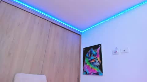 redski77 online show from 5, 2, 2025