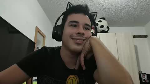 Snapshot of redsoul951869 chatting on 9, 10, 2025 RedsoulReaver online show from 9, 10, 2025