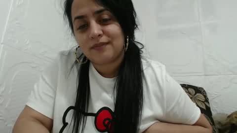 Snapshot of reeapassion chatting on 6, 1, 2025 Reea online show from 6, 1, 2025