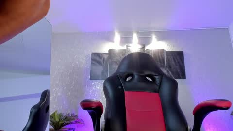 Snapshot of regan_pearson chatting on 28, 12, 2024 Regan online show from 28, 12, 2024