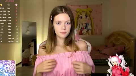 Snapshot of regeniastetson chatting on 22, 10, 2025 Lucy online show from 22, 10, 2025