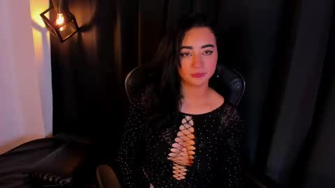   online show from 21, 11, 2025