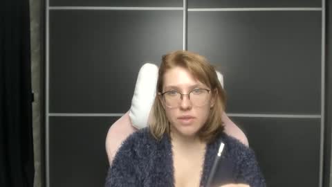 Regina online show from 4, 2, 2025