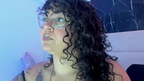 reginavegaa online show from 13, 5, 2026