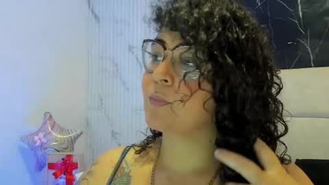 reginavegaa online show from 26, 5, 2026