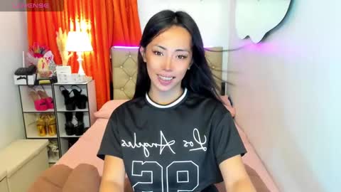 reighnempress online show from 8, 12, 2024