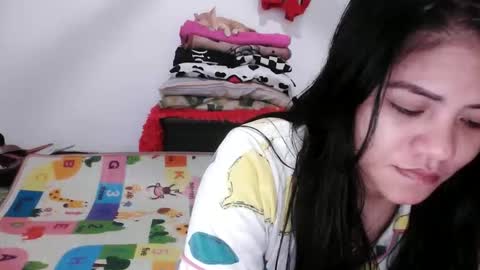 Snapshot of reign2525 chatting on 18, 1, 2026 reign2525 online show from 18, 1, 2026