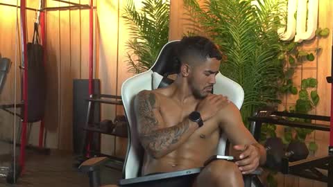 Snapshot of reik_von chatting on 5, 1, 2026 Reik online show from 5, 1, 2026