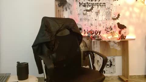 Snapshot of reiko_85_ chatting on 25, 10, 2025   REIKO  online show from 25, 10, 2025