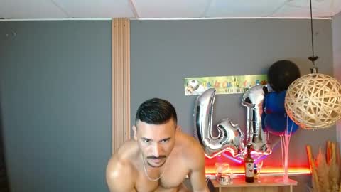 Snapshot of reiko_85_ chatting on 22, 4, 2026 REIKO online show from 22, 4, 2026