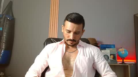 Snapshot of reiko_85_ chatting on 5, 5, 2026 REIKO online show from 5, 5, 2026