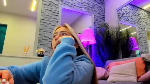 reina cummings online show from 26, 4, 2026