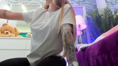 reina cummings online show from 15, 5, 2026