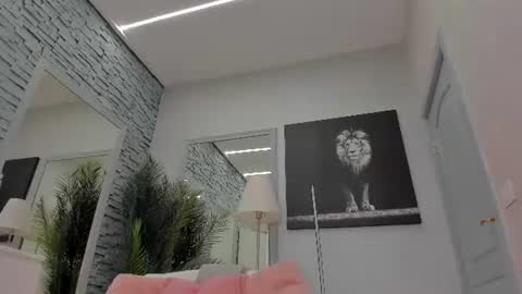 Snapshot of reina_cummings chatting on 4, 7, 2026 reina cummings online show from 4, 7, 2026