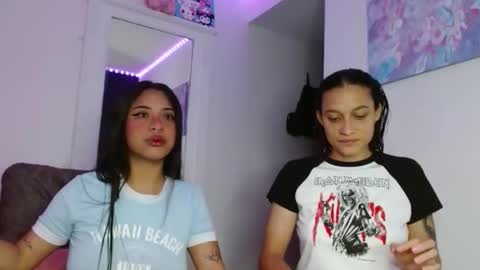 Snapshot of reina_reina chatting on 27, 3, 2026 reina_reina online show from 27, 3, 2026