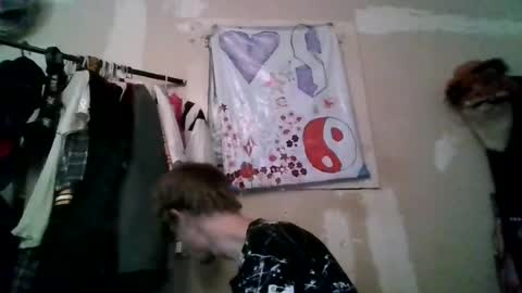 Snapshot of relytburns420 chatting on 25, 6, 2026 tylerBurnham online show from 25, 6, 2026