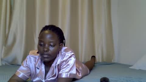 Snapshot of rem010a chatting on 10, 1, 2026 rem010a online show from 10, 1, 2026