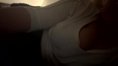 Snapshot of remmissecrets chatting on 7, 1, 2025 remmissecrets online show from 7, 1, 2025
