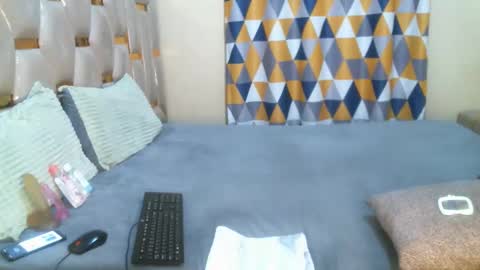 remmyqueen online show from 2, 5, 2026