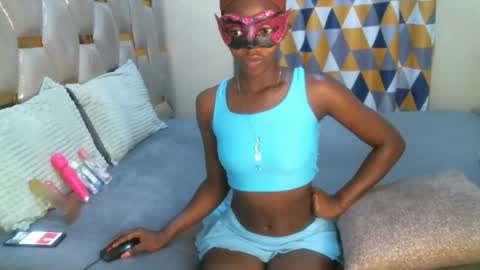 remmyqueen online show from 5, 5, 2026