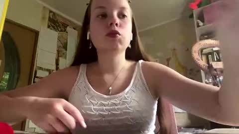 Snapshot of renaeorabuena chatting on 15, 6, 2026 Annabel online show from 15, 6, 2026