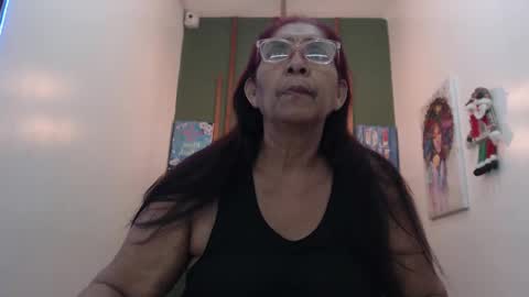 Snapshot of renata_milf_ chatting on 28, 12, 2024 renata_milf_ online show from 28, 12, 2024