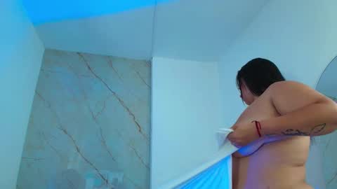 Snapshot of renata_reyes11 chatting on 7, 3, 2025 Renata  online show from 7, 3, 2025