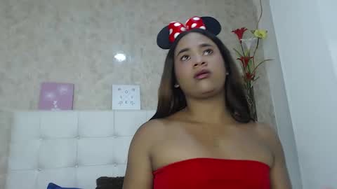 Snapshot of renata_valentina chatting on 29, 3, 2026 RENATA VALENTINA online show from 29, 3, 2026