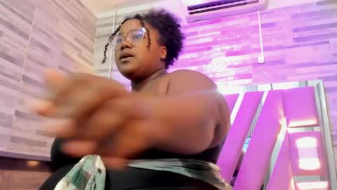 Snapshot of renatafoxter chatting on 11, 4, 2026 nataly online show from 11, 4, 2026