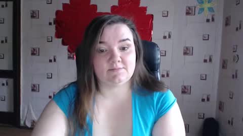 renataoia online show from 4, 3, 2025