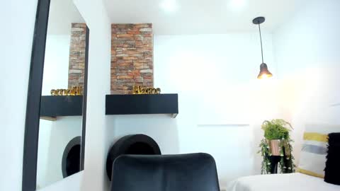 Snapshot of renataruiz_rr chatting on 23, 12, 2024 online show from 23, 12, 2024