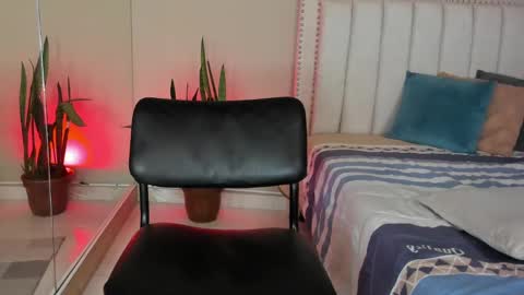 Snapshot of renataruiz_rr chatting on 3, 3, 2025 online show from 3, 3, 2025