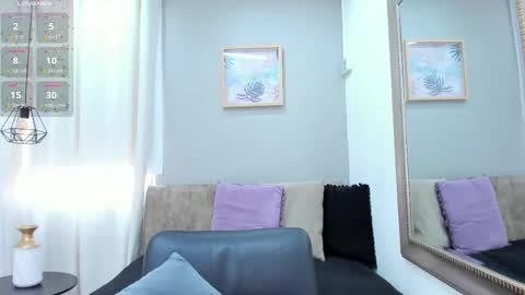 Snapshot of renataruiz_rr chatting on 8, 3, 2025 online show from 8, 3, 2025