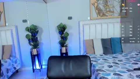      online show from 12, 7, 2026