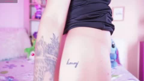 renatha_taylor_ online show from 19, 5, 2026