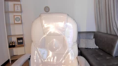 renaxi_smith online show from 25, 1, 2025