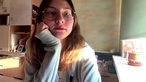 Mia online show from 29, 4, 2026