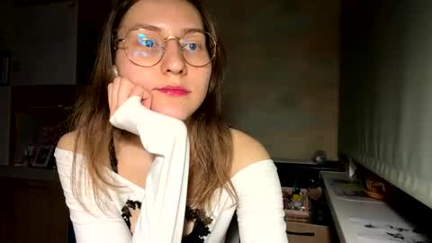 Mia online show from 30, 4, 2026