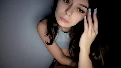 renee_loah online show from 7, 11, 2025