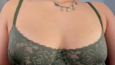 Snapshot of renee_shelby_ chatting on 11, 1, 2025 Renee Shelby online show from 11, 1, 2025