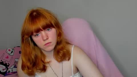 Snapshot of reneefoxy_ chatting on 27, 6, 2026 reneefoxy_ online show from 27, 6, 2026