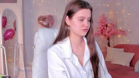 Renesmy online show from 12, 2, 2026