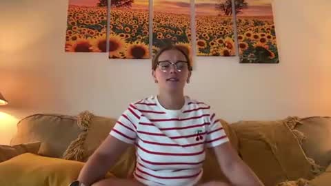 renimoonxo online show from 4, 7, 2026