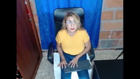 Rennata online show from 1, 3, 2025